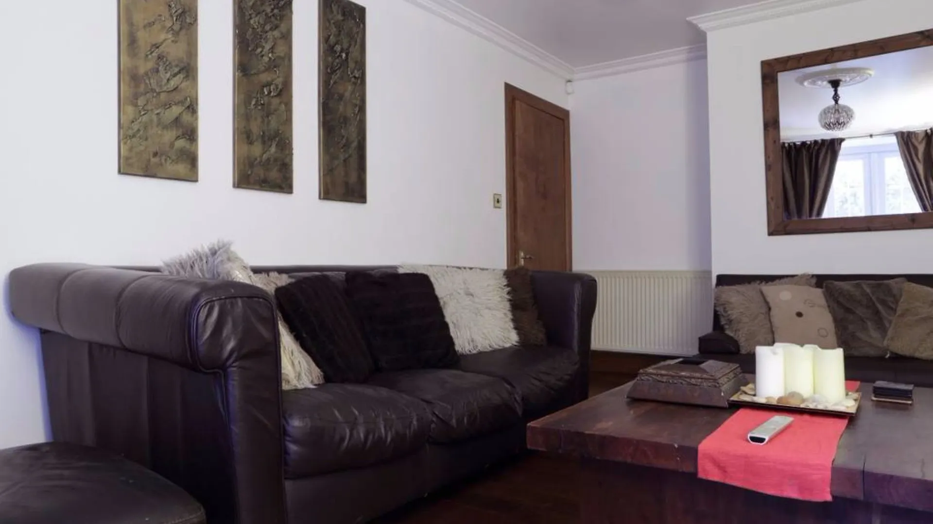 2 Bedroom Flat Near Edinburgh Playhouse
