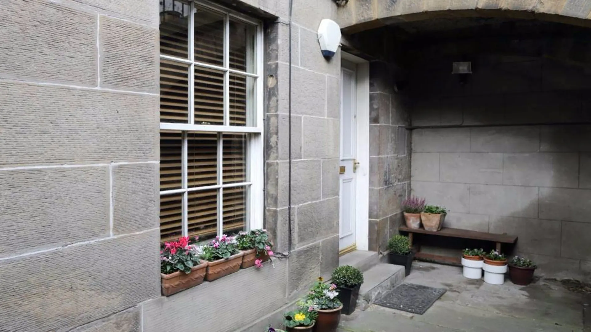 2 Bedroom Flat Near Edinburgh Playhouse 아파트